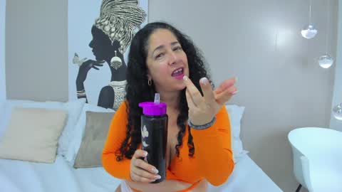 Adele Smithh online show from January 25, 5:40 pm