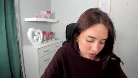 Snapshot of adelesolo chatting on March 27, 8:26 am Adele online show from March 27, 8:26 am