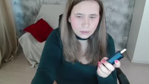 Snapshot of adelinalawson chatting on March 17, 5:11 am adelinalawson online show from March 17, 5:11 am