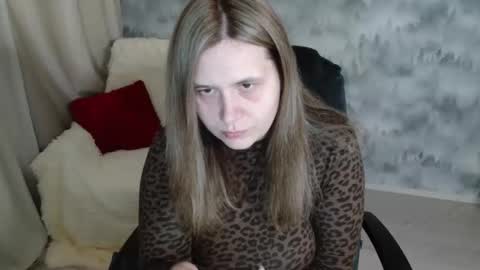 Snapshot of adelinalawson chatting on March 23, 5:17 pm adelinalawson online show from March 23, 5:17 pm