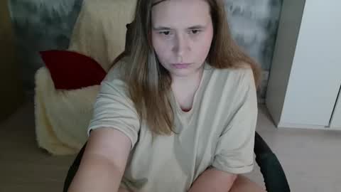 Snapshot of adelinalawson chatting on March 29, 11:43 am adelinalawson online show from March 29, 11:43 am