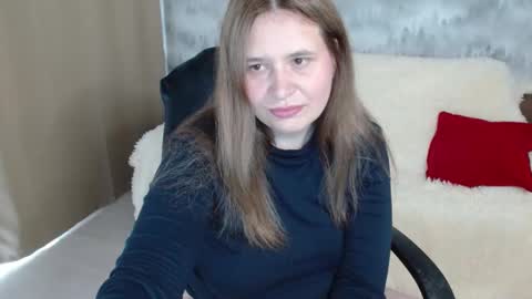 Snapshot of adelinalawson chatting on June 7, 10:41 am adelinalawson online show from June 7, 10:41 am