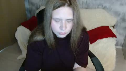 Snapshot of adelinalawson chatting on June 13, 8:45 am adelinalawson online show from June 13, 8:45 am