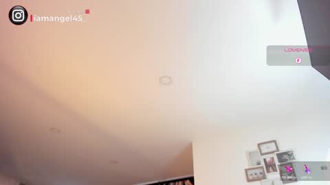 MARIA ANGEL IG iamangel45  online show from December 5, 8:55 pm