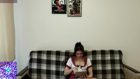 Anna online show from March 15, 3:07 pm