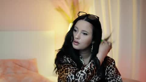 Snapshot of adelineroze chatting on June 6, 6:01 pm Adeline online show from June 6, 6:01 pm