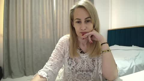 Adellyn online show from May 9, 6:02 pm