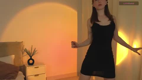 Snapshot of adencianey chatting on June 14, 1:24 pm Selestia online show from June 14, 1:24 pm