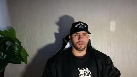 Snapshot of ades_lowe chatting on September 25, 11:47 am Ades online show from September 25, 11:47 am