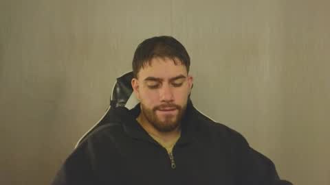 Snapshot of ades_lowe chatting on October 26, 11:38 am Ades online show from October 26, 11:38 am