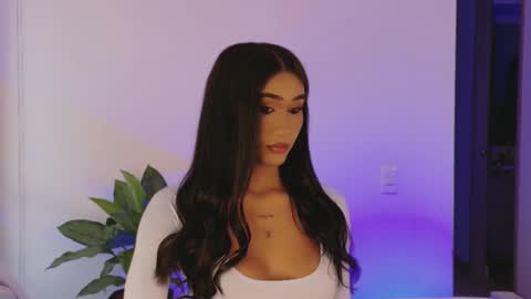 Isabellafirst online show from September 28, 5:40 pm