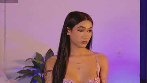 Isabellafirst online show from October 6, 10:40 pm