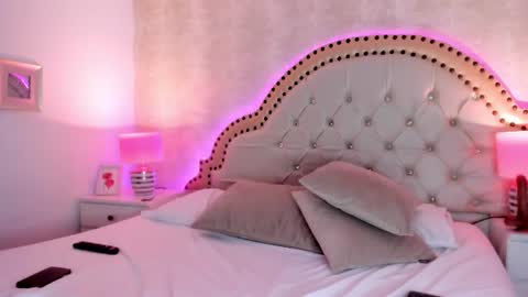 Im Adhara  online show from June 11, 12:32 am