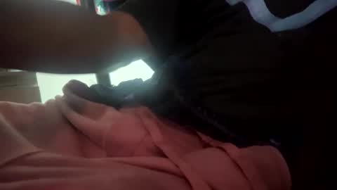 Snapshot of adick_ting chatting on October 21, 11:49 pm adick_ting online show from October 21, 11:49 pm