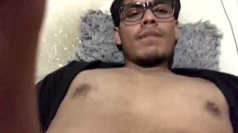 Snapshot of adiel976669 chatting on March 27, 11:32 am adiel976669 online show from March 27, 11:32 am