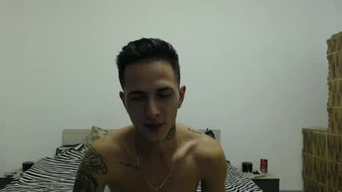 Snapshot of adonis0892 chatting on October 26, 5:52 pm adonis0892 online show from October 26, 5:52 pm