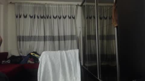 adonis_dionysos online show from January 18, 11:52 pm