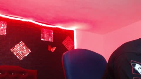 Snapshot of adonis_latin_19 chatting on March 17, 8:01 pm adonis_latin_19 online show from March 17, 8:01 pm