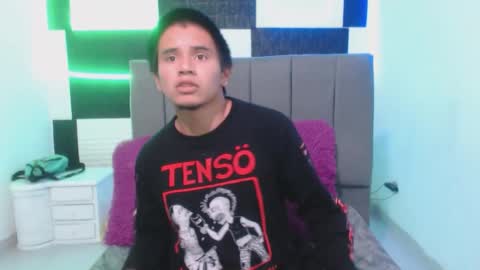 Snapshot of adonis_latin_19 chatting on March 26, 4:07 am adonis_latin_19 online show from March 26, 4:07 am