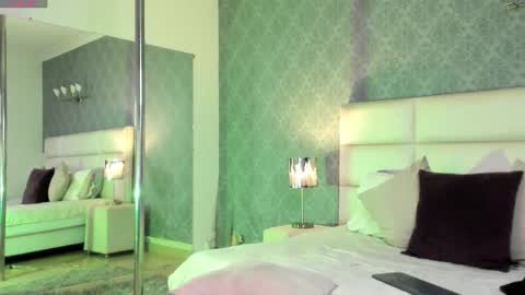 Adonis  online show from December 22, 9:01 pm