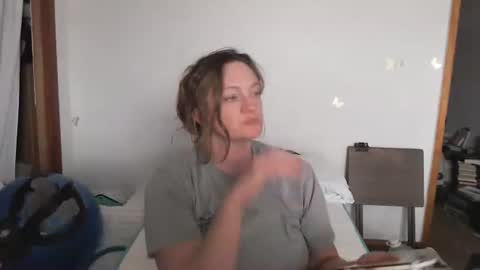 adorable22 online show from November 7, 9:15 pm