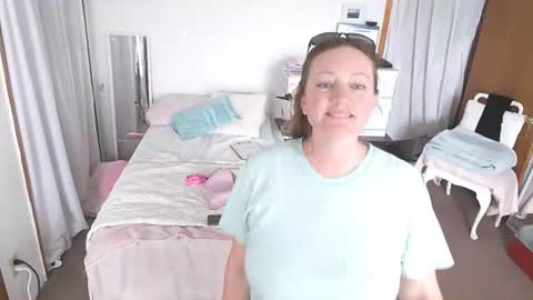 adorable22 online show from June 23, 5:44 pm
