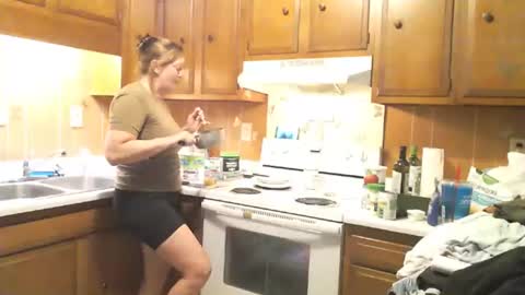 adorable22 online show from July 14, 2:05 am