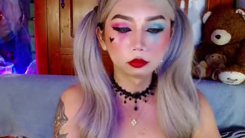 jasmine online show from December 5, 6:44 pm