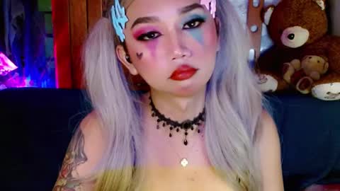 jasmine online show from January 4, 8:16 pm