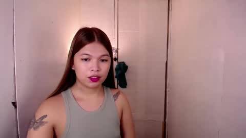 adorabletsforyouxx online show from February 10, 7:38 pm