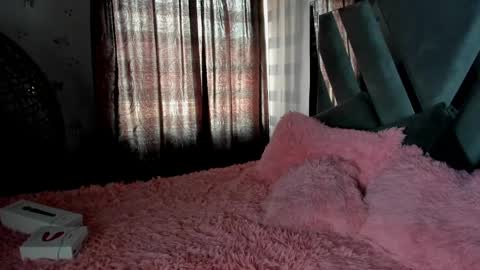 Stormi online show from December 15, 7:31 pm