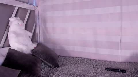 Stormi online show from March 4, 8:15 pm