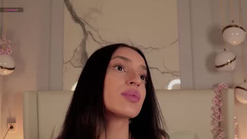 adoracortes online show from November 19, 5:07 am