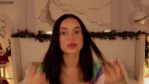 adoracortes online show from December 20, 5:14 am