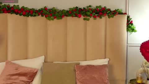 adoracortes online show from February 10, 5:11 am