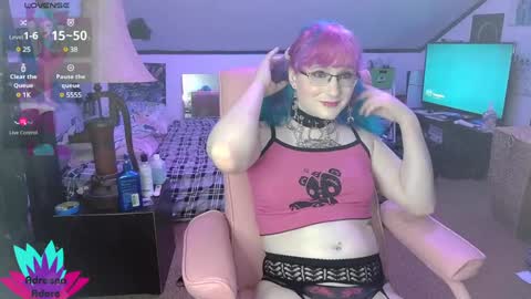 Snapshot of adreena_adore606 chatting on December 9, 10:30 pm Adreena Adore online show from December 9, 10:30 pm