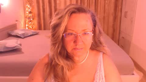 Cryna online show from February 18, 6:53 am