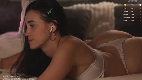 Victoria online show from November 5, 3:12 pm