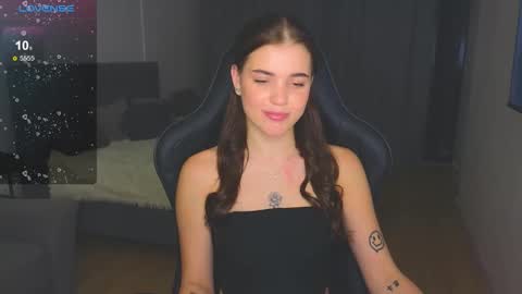 Snapshot of adri_dream chatting on November 1, 12:56 am Adriana online show from November 1, 12:56 am