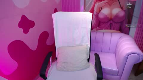 ADRI  online show from February 11, 7:41 pm