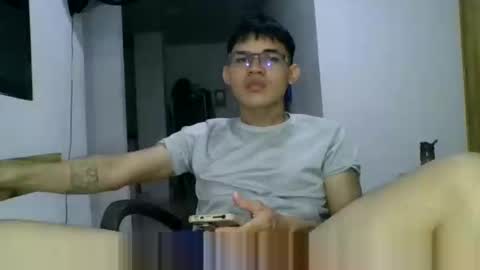 adrian018_ online show from January 8, 2:25 am