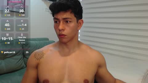 Snapshot of adrian_del_mar chatting on February 18, 4:25 pm Adrian del Mar online show from February 18, 4:25 pm