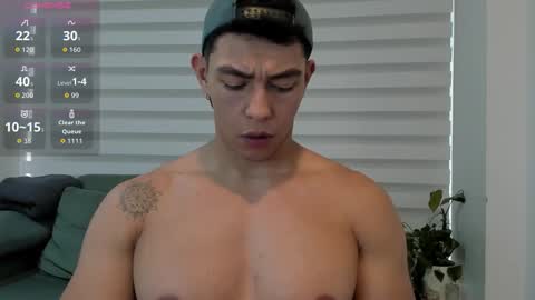 Snapshot of adrian_del_mar chatting on March 14, 6:13 pm Adrian del Mar online show from March 14, 6:13 pm