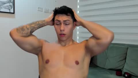 Snapshot of adrian_del_mar chatting on March 18, 5:38 pm Adrian del Mar online show from March 18, 5:38 pm