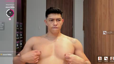 Snapshot of adrian_del_mar chatting on March 31, 5:35 pm Adrian del Mar online show from March 31, 5:35 pm