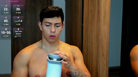 Adrian del Mar online show from May 1, 3:11 am