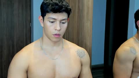Adrian del Mar online show from May 2, 1:54 am