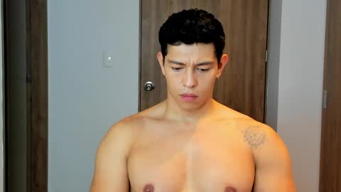 Adrian del Mar online show from May 5, 5:54 pm