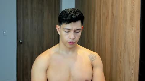 Adrian del Mar online show from May 6, 4:12 pm