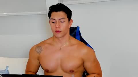 Adrian del Mar online show from June 10, 1:39 am